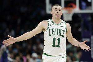 替补真核！普理查德5记三分球砍下21分3板10助 正负值+29最高_24直播网