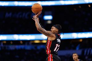 裁罗齐尔腾出一个阵容名额！队记：热火将转正贾米尔·杨的条约_24直播网