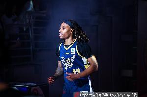 媒体人:麦考尔在场上做出的种种决议基本都合理 比刚复出时强多了_24直播网