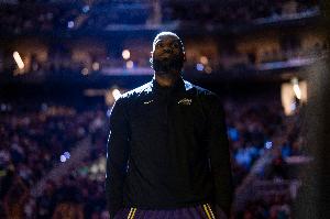 第23年！雷迪克：综合考量 詹姆斯度过了一个非凡赛季_24直播网