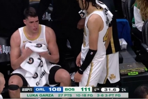 真正的卢卡！加尔扎转身就投高难度三分掷中 27分创生涯新高_24直播网