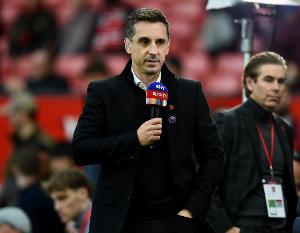 内维尔：阿森纳需要调解好情绪坚持冷静，，或许能通过欧冠找回信心_24直播网