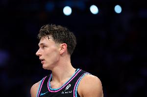 4中2获得6分3板3助！杨。。。。。。核共ò。。。。。。∠掳氤∩儆美杉阜种 早赢了_24直播网