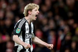 记者：纽卡对戈登离队持开放态度，，，，，球员方面将和拜仁治理层谈判_24直播网