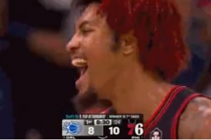 火药味！乌布雷撞倒小瓦格纳被吹进攻犯规 和班凯罗对喷双双吃T_24直播网