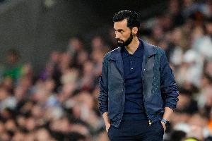 欧冠出局！TA：阿韦洛亚或许率赛季后离任，，，皇马已考察多位候选_24直播网