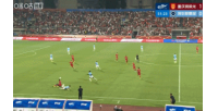 向余望突入禁区左脚抽射球门近角，，被门将扑出底线_24直播网