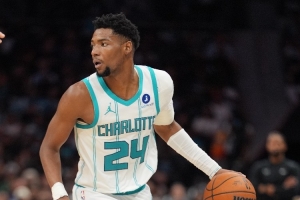 5次失误全场最多！布兰登·米勒10中5&三分7中4 得14分3板1助2断_24直播网