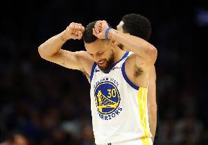 媒体人：勇士没湖人的招牌和马刺的手段 现在无可用年轻人&没远景_24直播网