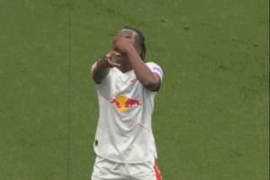 身价7500万！19岁迪奥曼德校阅整条法兰克福防线破门 众豪门有意_24直播网