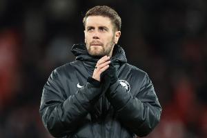 赫尔泽勒：很失望只拿1分但球队展现韧性，，下半场创立许多时机_24直播网