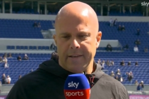 斯洛特：若是没取得欧冠资格那确实很差 曼城巴黎是世上最强球队_24直播网