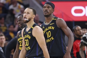 库里谈首次穿巴特勒球鞋：第一次穿非UA球鞋 想给巴特勒惊喜_24直播网