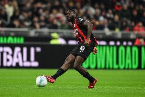 福法纳：不知道迈尼昂被歧视詈骂；；；；太想赢球以是失误多 问题不大_24直播网