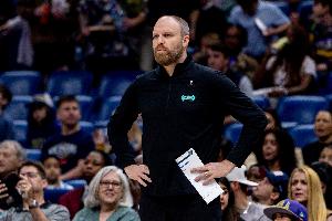 Stein：前灰熊主帅詹金斯是雄鹿帅位首选 双方已举行过碰面_24直播网