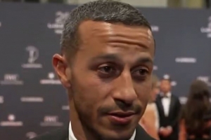 蒂亚戈：萨拉赫和罗伯逊是红军传奇，，，，，无论去哪都是令人赞叹的球员_24直播网